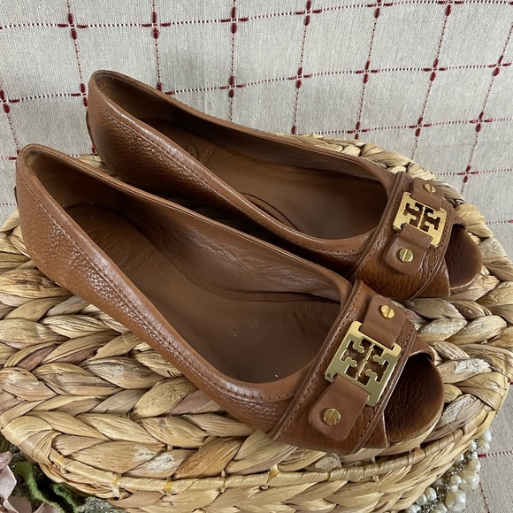 Tory Burch “Cline” Peep Toe Brown Pebble Leather Flats Women's Size 5 M PreLoved - Picture 2 of 8